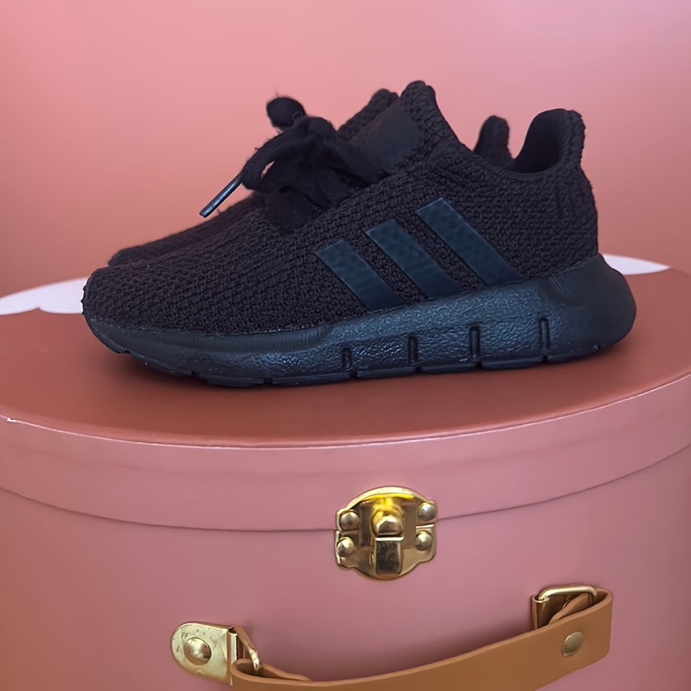 Toddler all black adidas tennis shoes